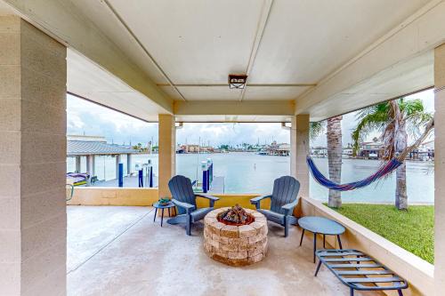Port Isabel House | The Blue Seahorse