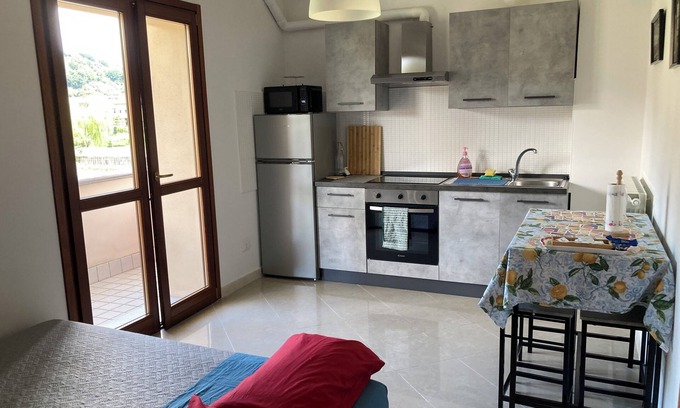 Albiano Magra Apartment | The blue shutters east 045001LTN0039