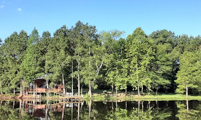 Eustace Cabin | The Bluegill A-frame cabin at Bluegill Lake Cabins