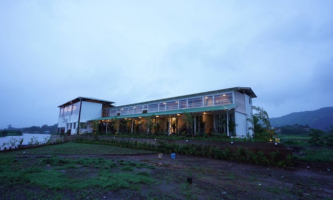 Karjat Resort | The Boat Club