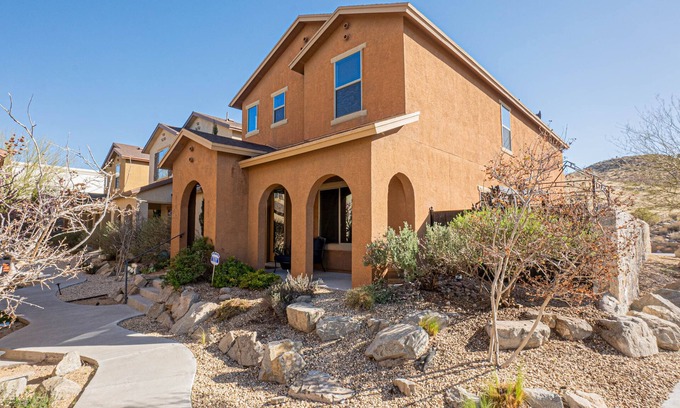 El Paso House | The Boulder Haven