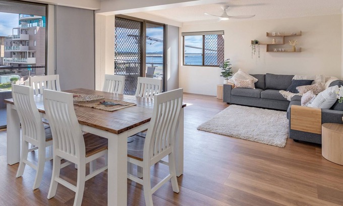 Forster Apartment | The Breakers 12