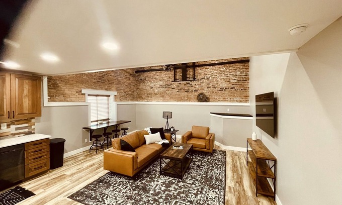 Ucon Apartment | The Brick Loft Apt#5