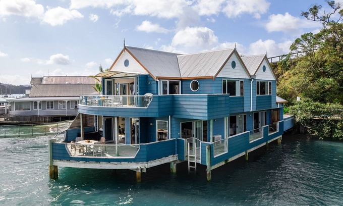 Opua Cabin | The Bridge at The Boathouse - Opua Holiday Apartment