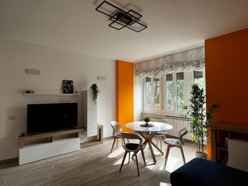 Gallaratese Apartment | The Bright Place: wide and modern condo apartment in Milan