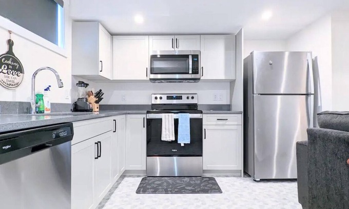 Saskatoon House | The Bronco - Cozy 2 Bedroom Suite in Brighton, Saskatoon.