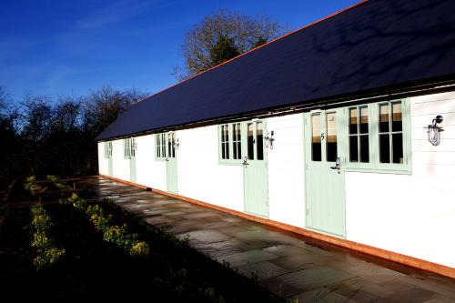 Rolvenden Bed & Breakfast | The Bull Inn Lodges