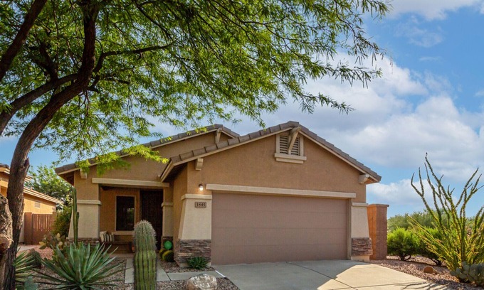 Anthem House | The Bungalow on Owen, Turf with Putting Green!