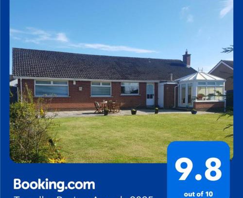 Templepatrick House | The Burrow, a Spacious Bungalow in Heart of NI