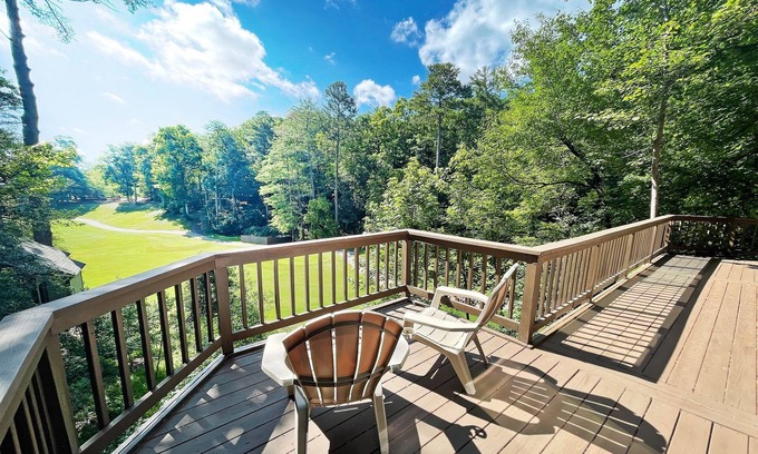 Big Canoe House | The Burrow - Cozy Fireplace + Community Amenities + Modern Interior