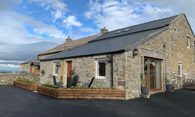 Bellerby House | The Byre @ Cow Close - Stay, Rest and Play in the Dales.