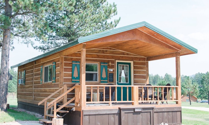 Custer Cabin | The Cabin At Dakota Dream B&B. Quiet, Secluded, Close To Downtown Custer