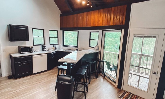 Van Buren House | The Cabin on Current River with Private Gravel Bar!