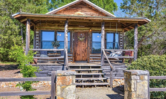 Georgetown Cabin | The Cabins at Angel Springs - Songbird