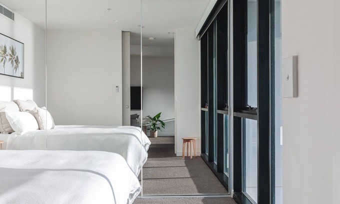 Newcastle Apartment | The Calm - one bedroom apartment overlooking Newcastle Beach
