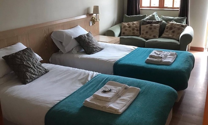 Swindon Hotel | The Carpenters Arms