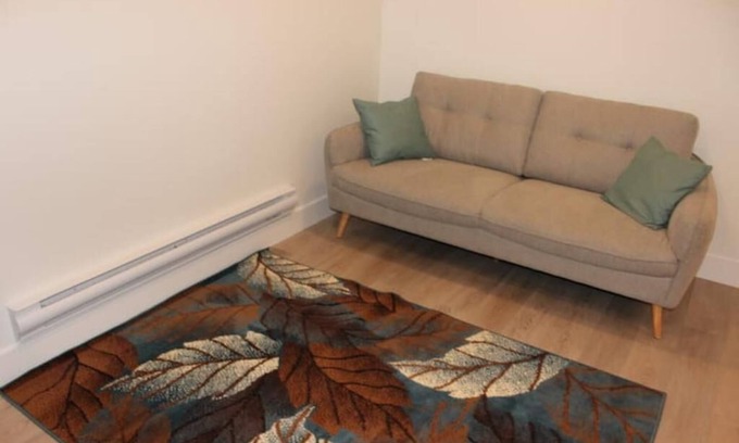 Corman Park No. 344 House | THE CASA- 1 Bedrm Basement Suite