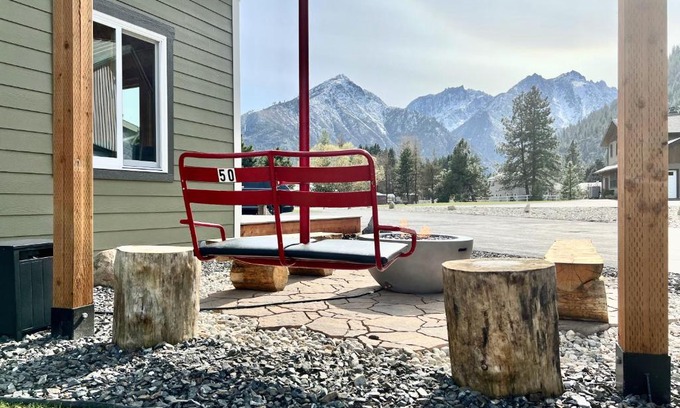 Leavenworth Ski Chalet | The Cascade Chalet - Leavenworth