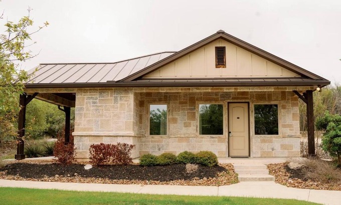 Spring Branch Cabin | The Casitas at Hidden Falls