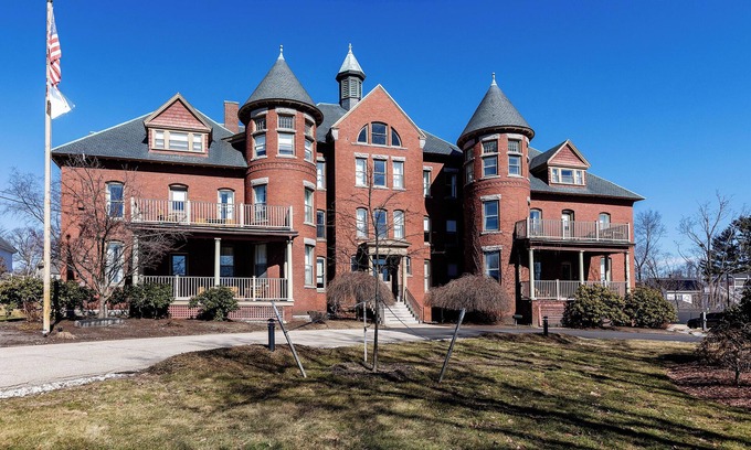 Concord Hotel | The Centennial