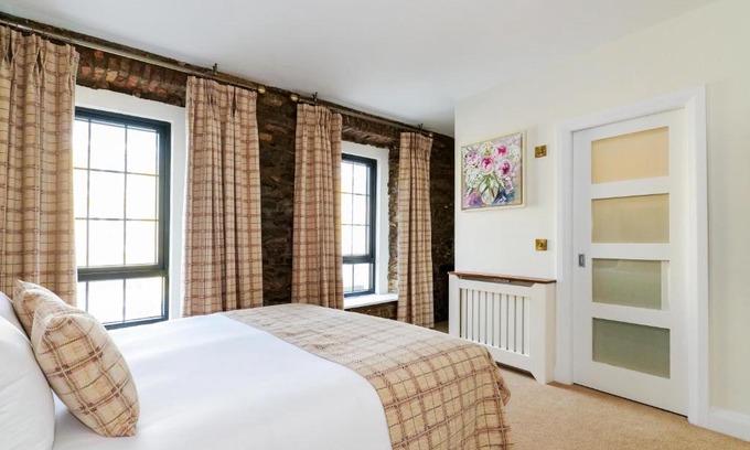Clifden Hotel | The Central House Hotel Clifden