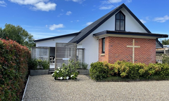 Point Wells House | The Chapel - Boutique Bach In Pt Wells Village