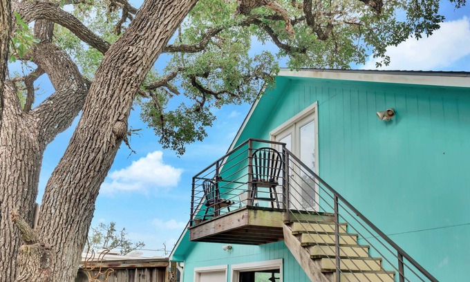 Manchaca House | The Chateau Unit D