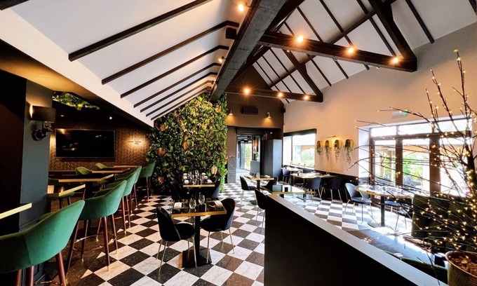 Chesterton Hotel | The Chesterton Hotel