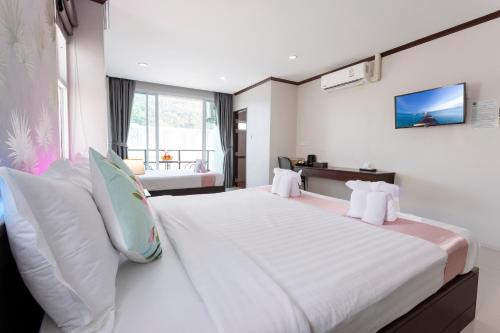 Patong Hotel | The Chic Patong Hotel