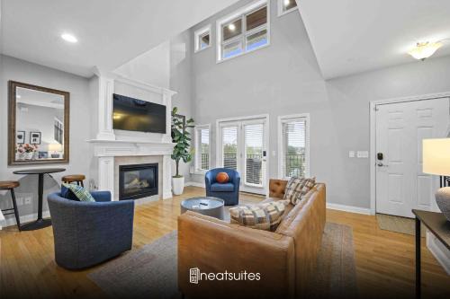 Covington House | The City Staycation Condo - Downtown Cincy Views