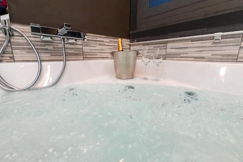 Cannizzaro Apartment | The Cliff Appartament Suite