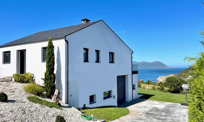 Ortigueira House | The Cliffs - Celtigos Blue Marine