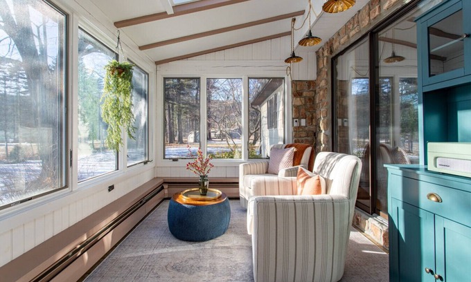 Narrowsburg Apartment | The Clock House