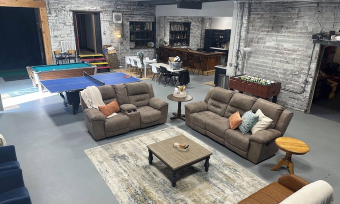 Sioux City House | The Clubhouse