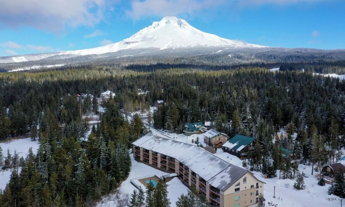 Government Camp House | THE CLYDE