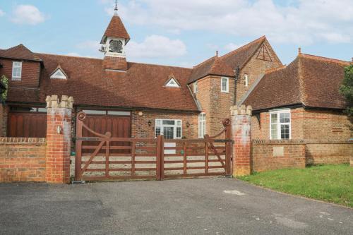 Staplefield House | The Coach House