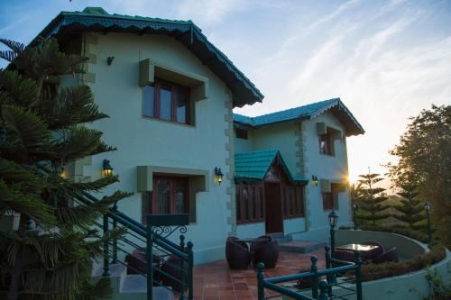 Mount Abu Resort | The Colonial Manek Manor