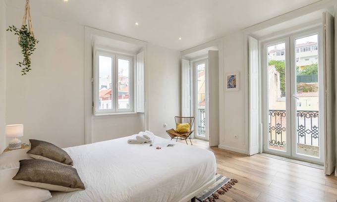 Mouraria House | The Color Hostel