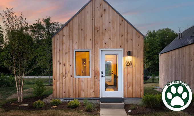 Ottawa Cabin | The Commissioner - Tiny Home