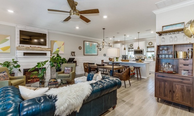Ono Island House | The Commodore's Son |Perfect Couples Retreat |Stay in Style at Lost Key |Beach Club |Pools |Spa|Golf
