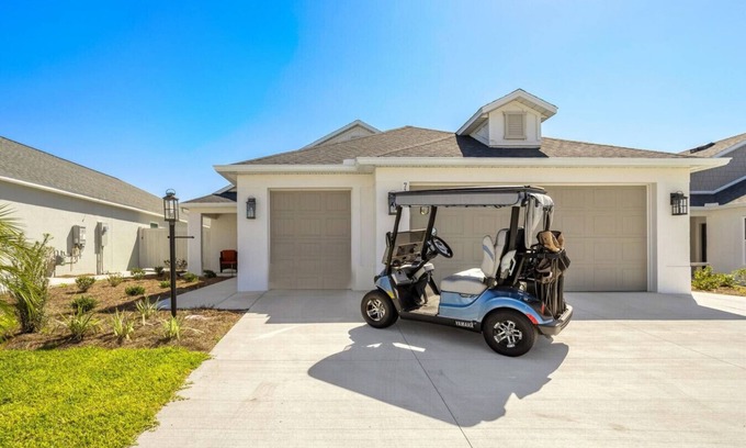 Sumter County House | The Compton Comfort Retreat (Waters Edge)