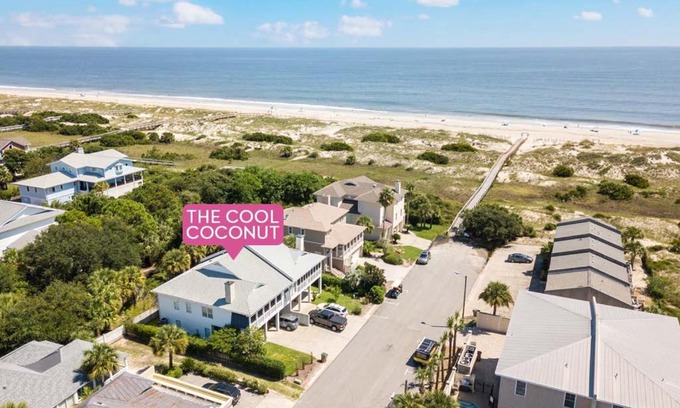 Savannah Beach House | The Cool Coconut