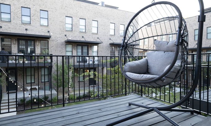 Westside House | The Cool Spot with Rooftop Terrace