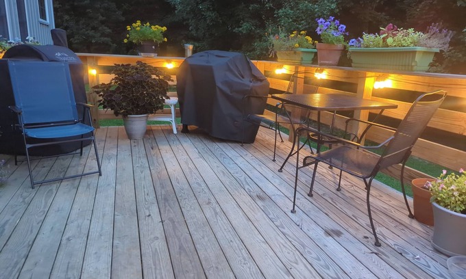 Mount Vernon Apartment | The Coop- Cozy 1-bedroom apartment in peaceful Mount Vernon with AC
