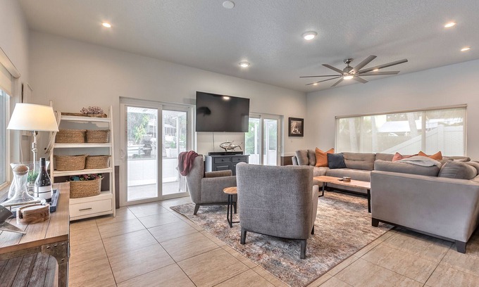Harbor Oaks House | The Coquina Cottage, a waterfront home just minutes from beach & Ponce Inlet.