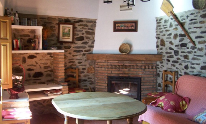 Niguelas Cottage | The Corral de Serafín 2-14 places