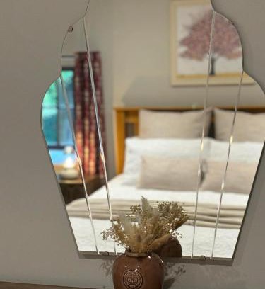 Llanfihangel Tal-y-llyn House | The Cottage at Sychnant Farm