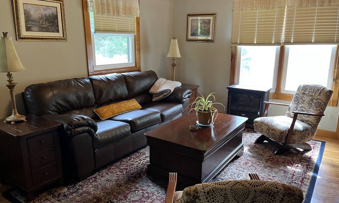 Wantage Cottage | “The Cottage” is in a private lake community 15 mins. from Mountain Creek Resort