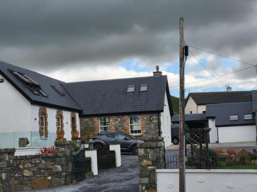 Lahinch Apartment | The Courtyard