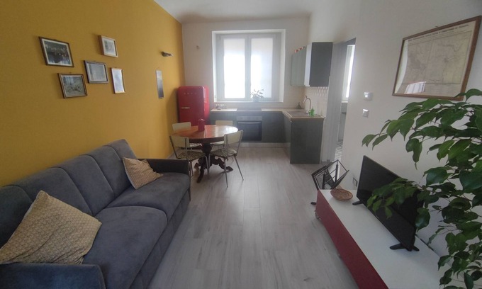 Vanchiglia Apartment | The courtyard under the Mole